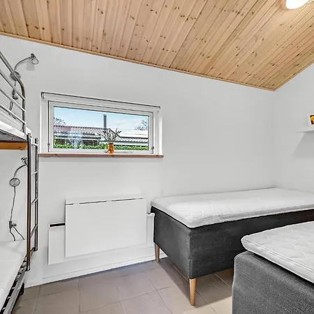 Дом отдыха Amazing In With Wifi, 3 Bedrooms And Sauna *